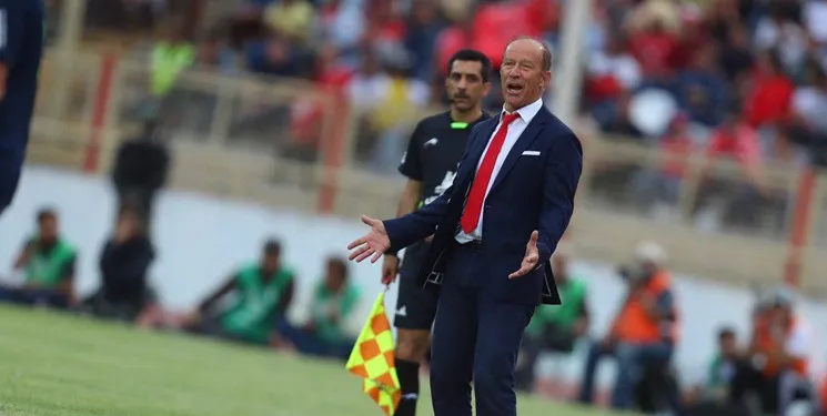 کالدرون: پرسپولیس به شرایط فنی مطلوب من نرسیده است