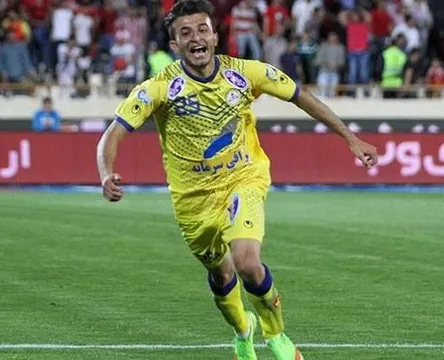 بازیکن مورد نظر منصوریان استقلالی شد