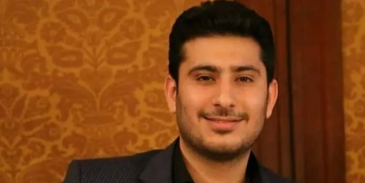 قزل‌احمد مدال جام جهانی‌اش را به خانواده شهید تکواندوکار اهدا کرد