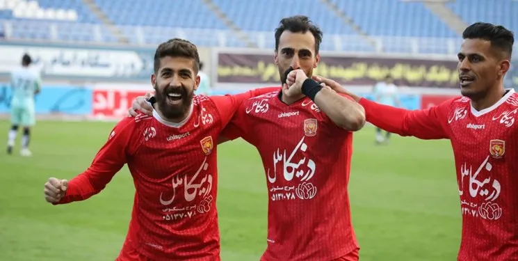قاسمی‌نژاد به استقلال پیوست