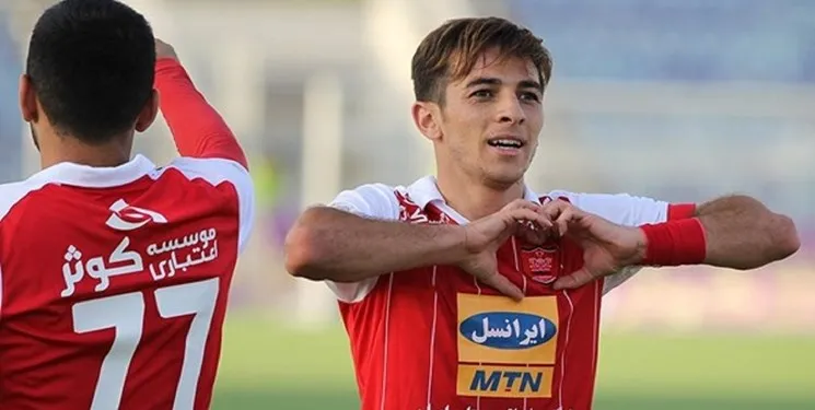 احمدزاده با عقد قراردادی به پرسپولیس پیوست
