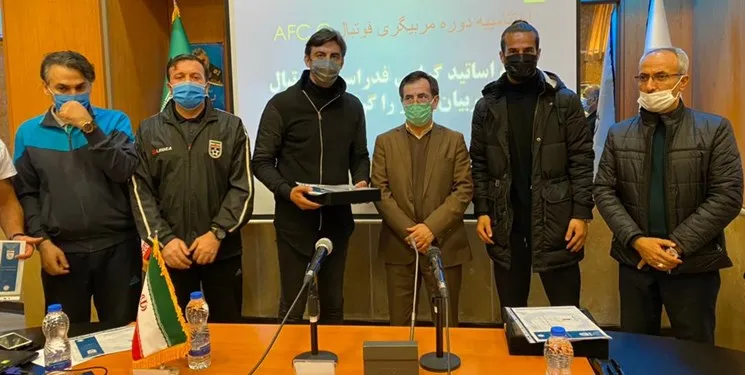 اولین مدرک مربیگری شجاعی و رحمتی صادر شد