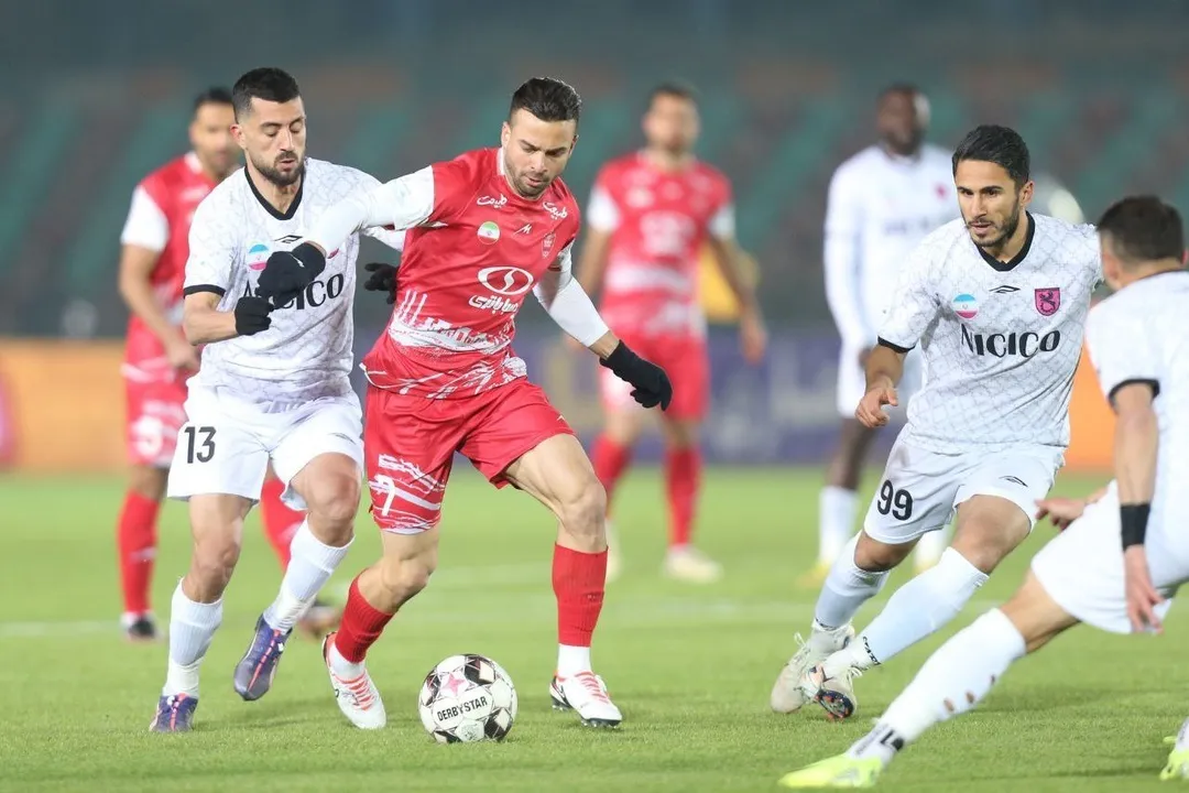 باخت سنگین پرسپولیس مقابل مس رفسنجان