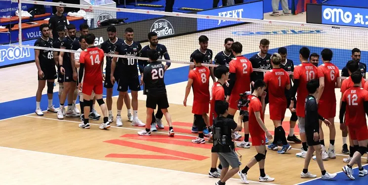ژاپنی‌ها قهرمانی را به والیبال ایران تعارف کردند