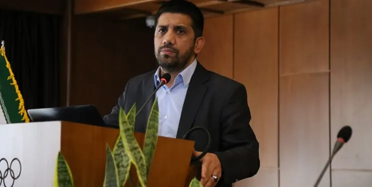 دبیر: خیلی چیزها می‌دانم اما نمی‌خواهم بگویم!