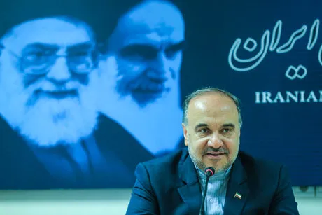 دیدار وزیر ورزش و جوانان با اعضای کانون مربیان فوتبال ایران