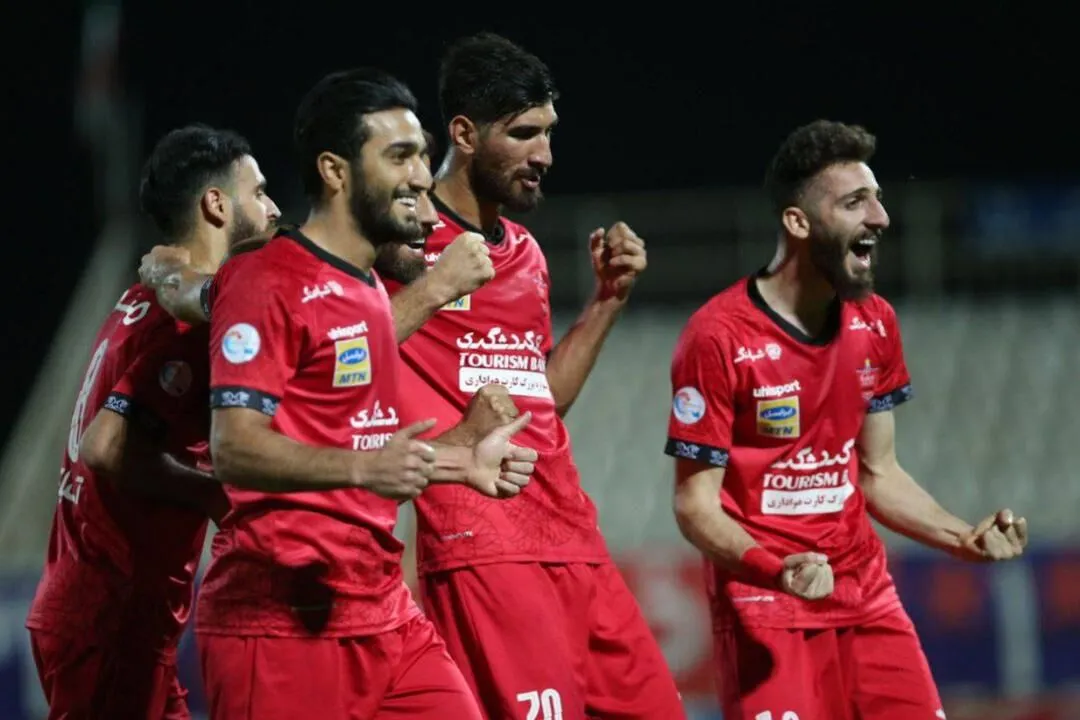 جشنواره گل پرسپولیس در تبریز؛ یک قدم نزدیکتر به جام