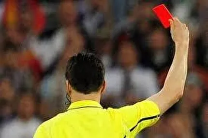 داور دیدار ذوب‌آهن - پرسپولیس تغییر کرد