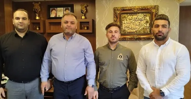 آشتی‌کنان دو ملی‌پوش وزنه‌برداری در فدراسیون