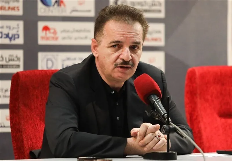 مالک تراکتور: فدراسیون فوتبال ما را تنها گذاشت