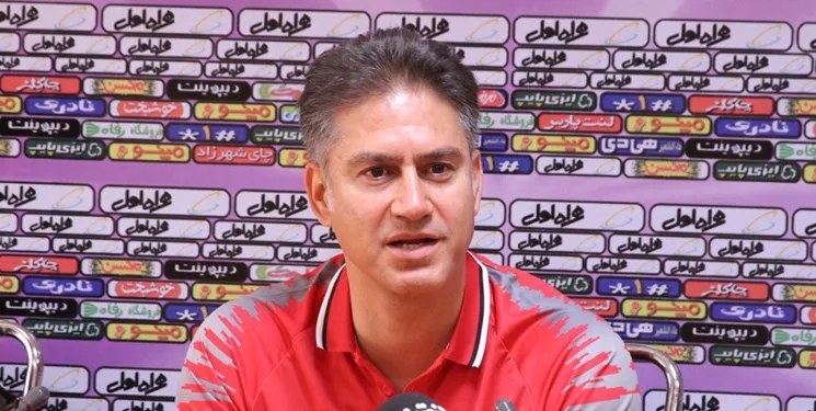 غیبت مربی پرسپولیس در نشست خبری بازی با نفت مسجد سلیمان