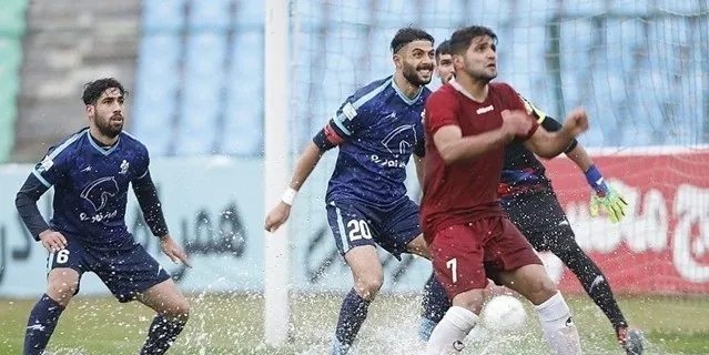 مهدی: هوا مساعد باشد بازی پیکان و شهرخودرو فردا برگزار می شود