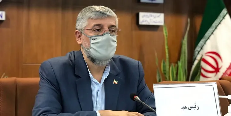 حاشیه مجمع کشتی/ معاون وزیر تشویق شد!