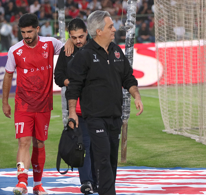 گزارش تصویری کیهان ورزشی از دیدار تیم های پرسپولیس و فولاد اهواز