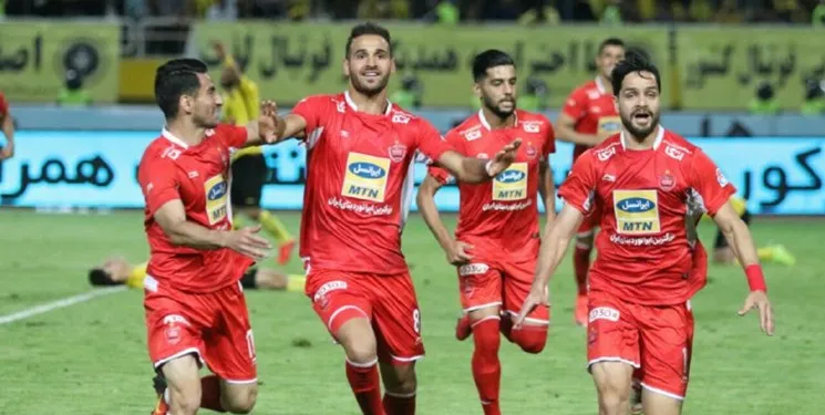 بازیکنان پرسپولیس با اتوبوس راهی تهران شدند