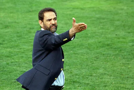 فیروز کریمی سرمربی گسترش فولاد شد