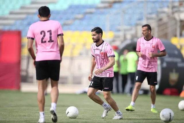 کامیابی‌نیا شهرآورد را از دست داد