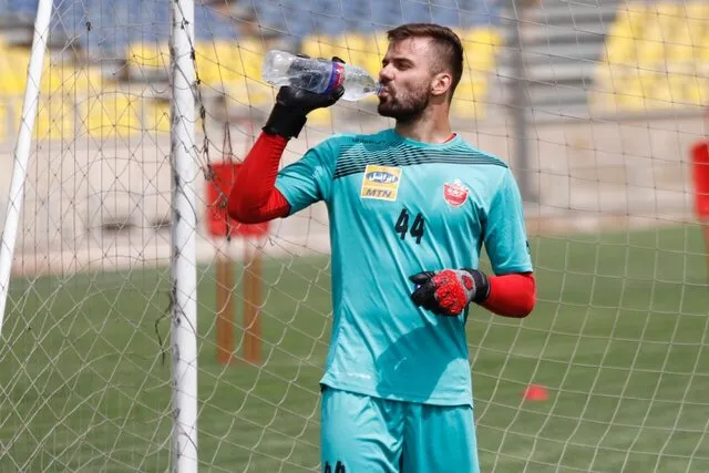 پرسپولیس به رادوشوویچ: بخشی از مطالباتت آماده است، بیا بگیر!
