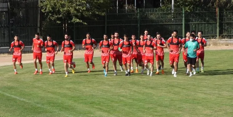 اعلام زمان سفر ذوب‌آهن به تهران برای بازی با پرسپولیس