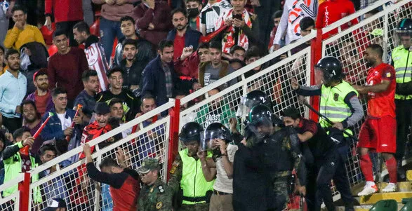 باشگاه تراکتور: نفوذی‌های پرسپولیس سنگ پرتاب کردند