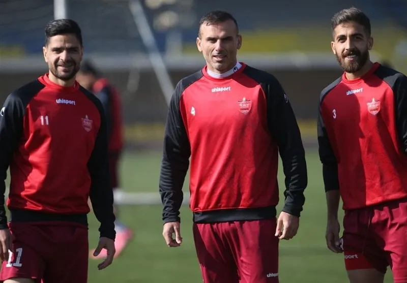 گل‌محمدی بازیکنان مغضوب پرسپولیس را بخشید