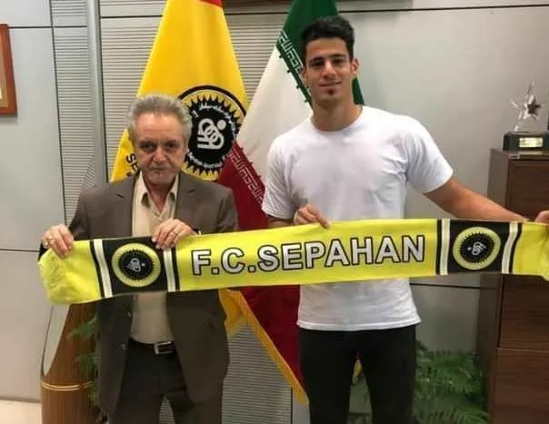 قرارداد پیام نیازمند با باشگاه سپاهان تمدید شد