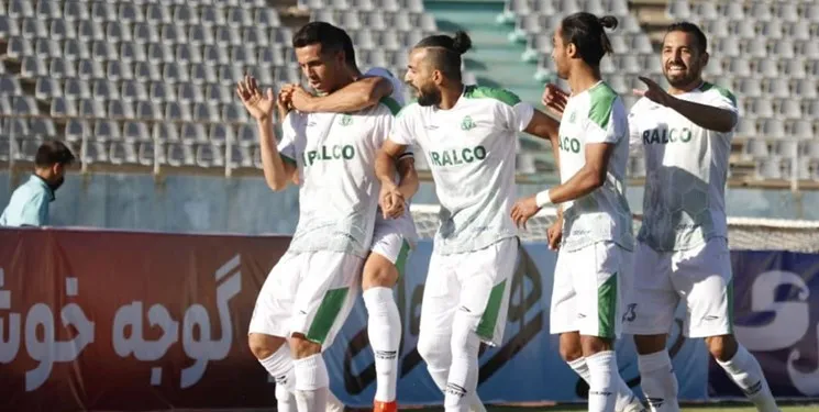 آلومینیوم اراک یک گام به میزبانی از استقلال نزدیک شد