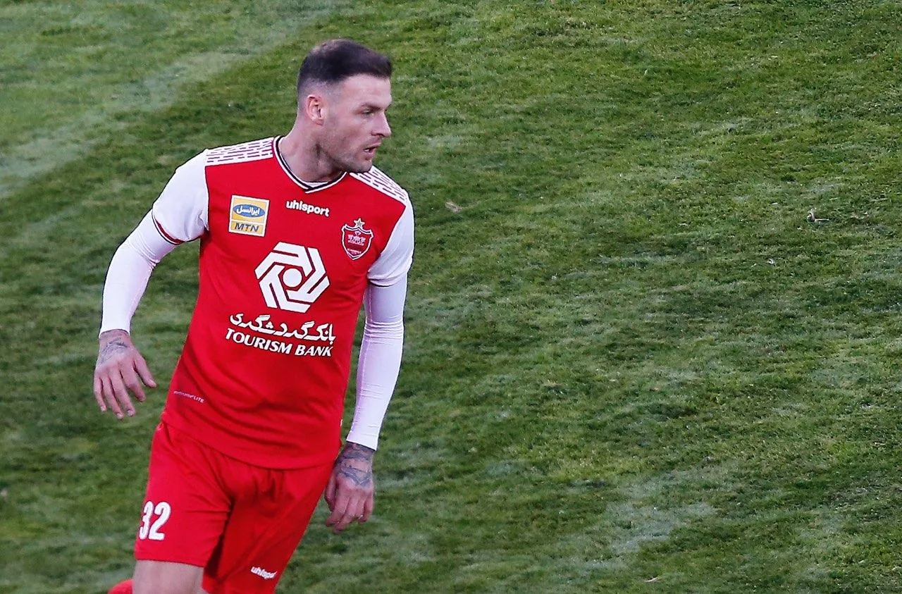 مهاجم پرسپولیس با وثیقه آزاد شد