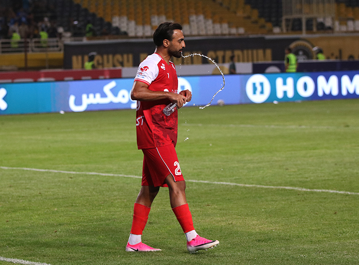گزارش تصویری دیدار تیم های استقلال و پرسپولیس