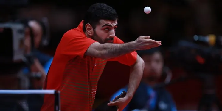 نوشاد عالمیان با دریافت کارت قرمز از انتخابی تیم ملی اخراج شد