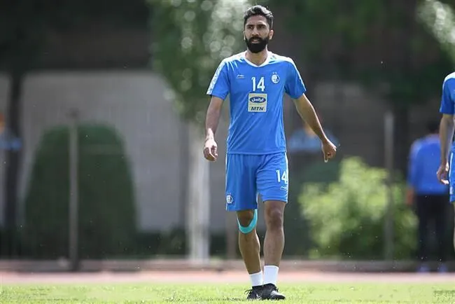 احتمال دوری چند ماهه هافبک استقلال از میادین