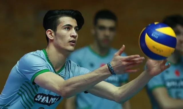لژیونر والیبال ایران کرونا گرفت