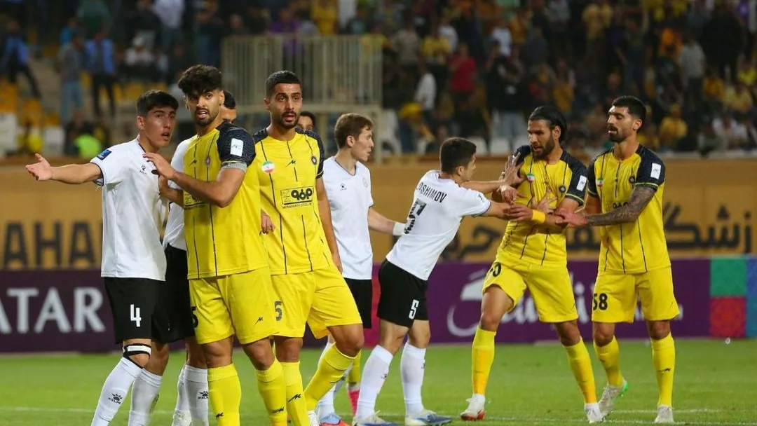 سپاهان از شکست برابر آخال گریخت
