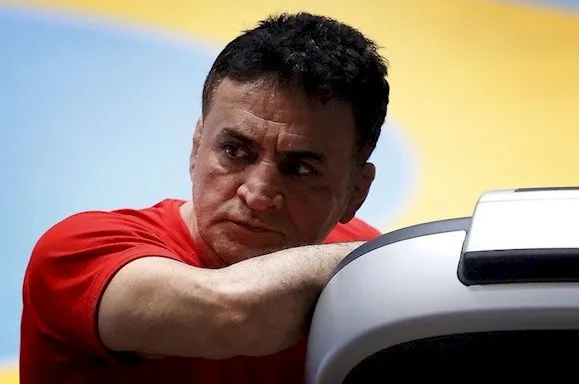 محمد بنا: باید توقعات از تیم ملی پایین بیاید