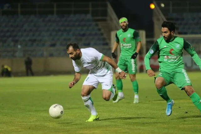 فرار ذوب‌آهن ده نفره از شکست