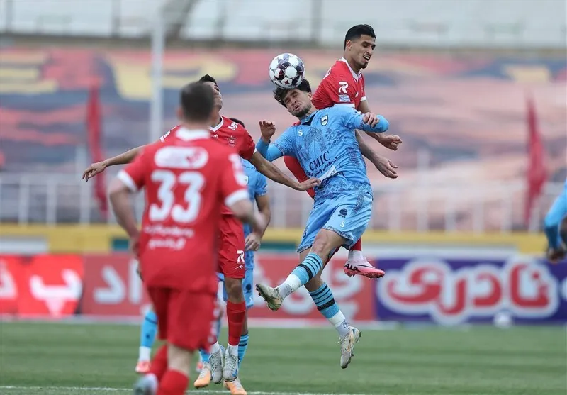 پرسپولیس با گلزنی پدیده جوان به یک قدمی صدر رسید