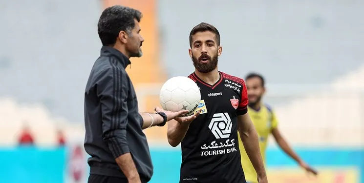 فرجی: بازیکنان پرسپولیس و استقلال دشمن هم نیستند