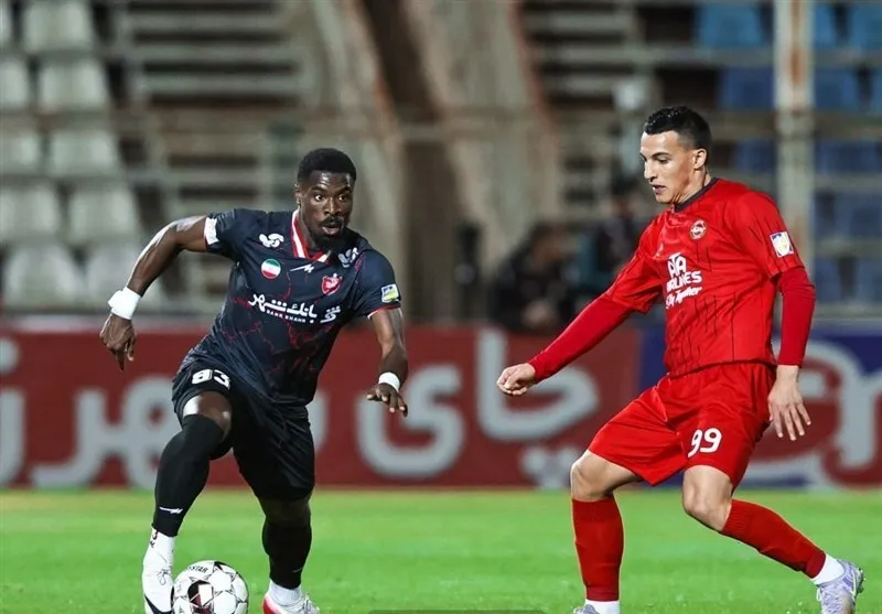 مصاف تراکتور - پرسپولیس به تعویق افتاد