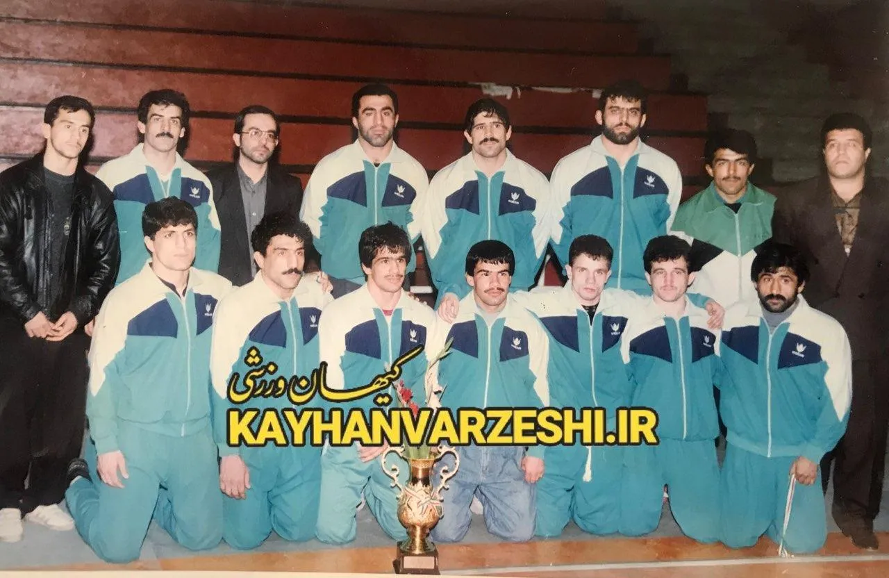 کشتی گیران قهرمان سال 72