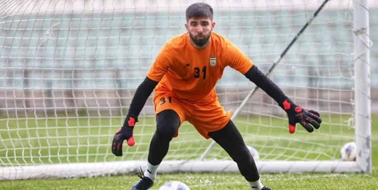 دروازه‌بان جوان هوادار در یک قدمی پرسپولیس