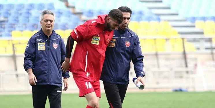 انتقاد پزشک پرسپولیس از واکسیناسیون ملی پوشان قبل از دربی