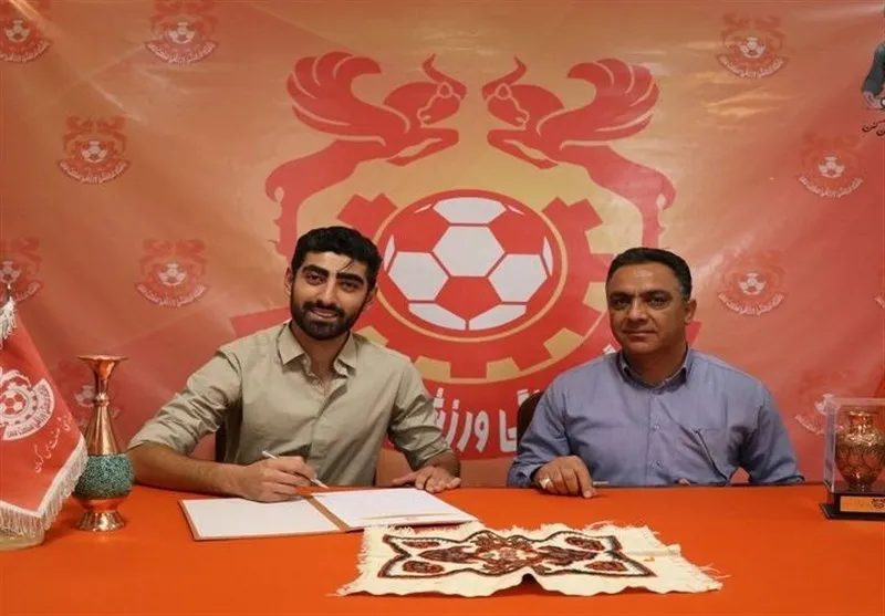 مهاجم پیشین پرسپولیس به مس کرمان ملحق شد