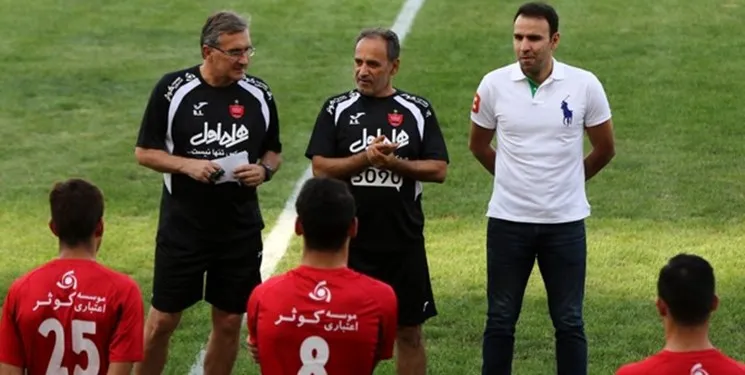 خلیلی اعتراض کتبی پرسپولیس به داوری‌های اخیر را به فدراسیون ارائه داد