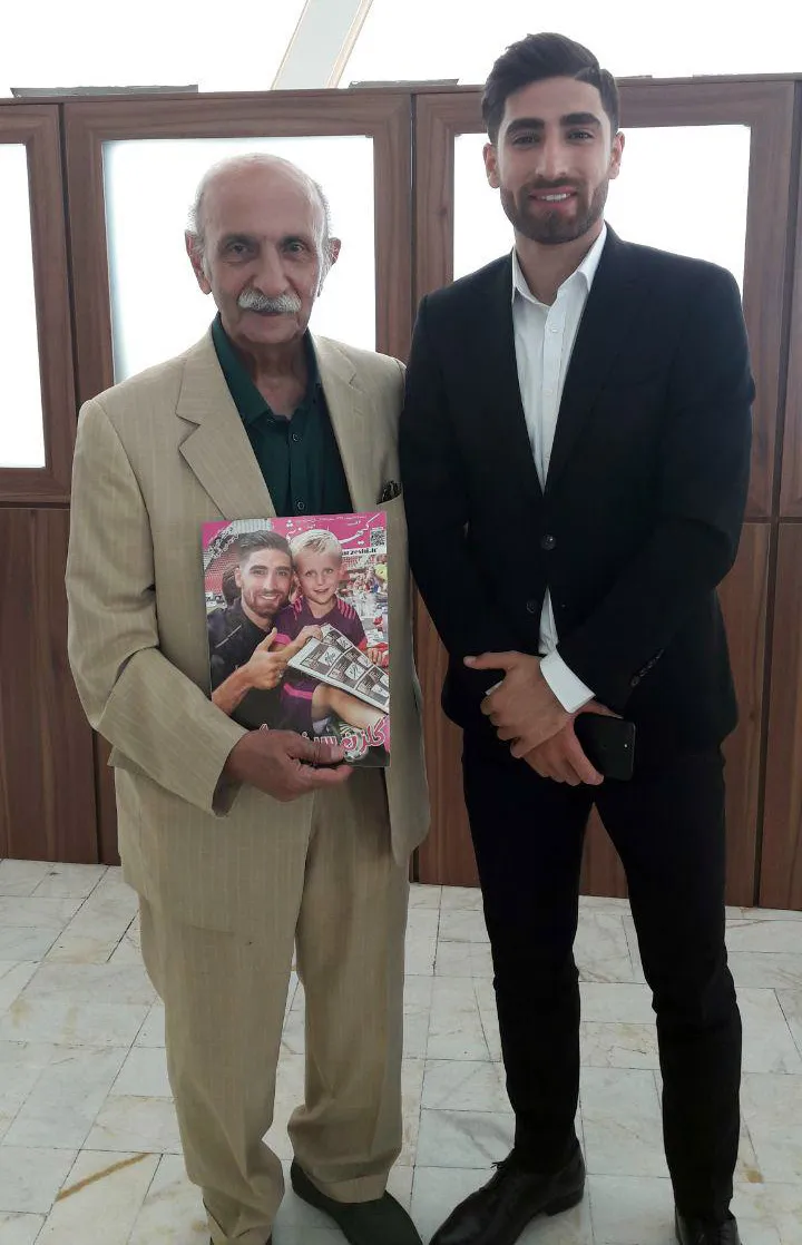 عکس یادگاری "علیرضا جهانبخش" با "کیهان ورزشی" و "اسکویی"