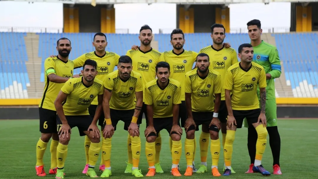 اولین بی نظمی در لیگ برتر؛ بازی اول سپاهان به تاخیر افتاد