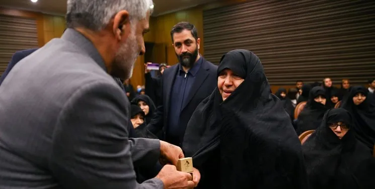 هدیه همرزم حاج قاسم سلیمانی به خانواده یزدانی خرم