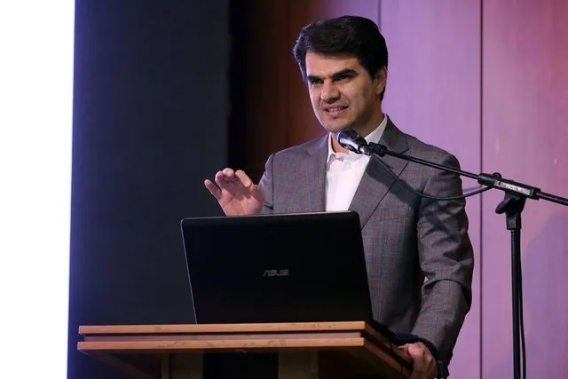 عزیزی ۴ سال دیگر رییس فدراسیون گلف ماند