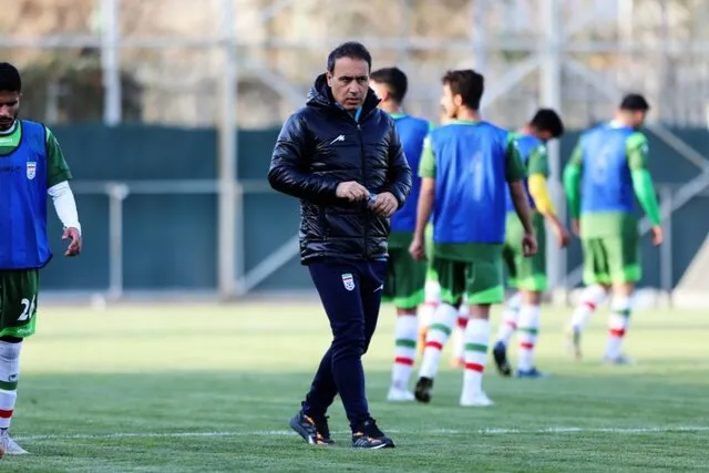۹ ماه بدون مزد و پاداش