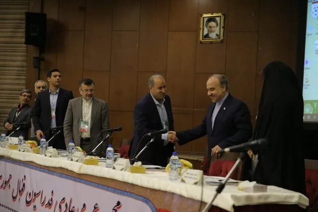 حذف وزیر ورزش از اساسنامه فوتبال و ارسال به فیفا