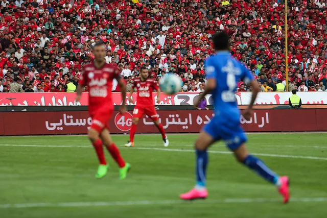 دردسر جدید استقلال و پرسپولیس در راه ثبت قرارداد بازیکنان جدید